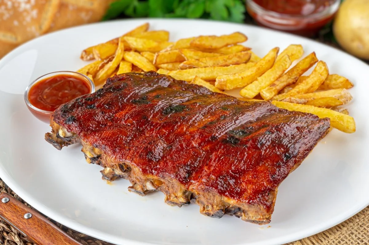 costillas-de-cerdo-al-horno.webp